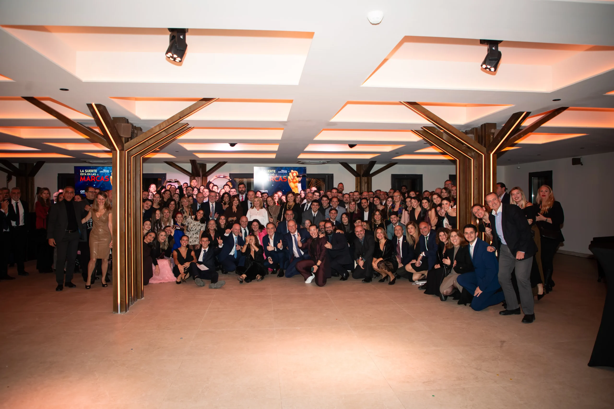 premios cmkm-021 copy(1)